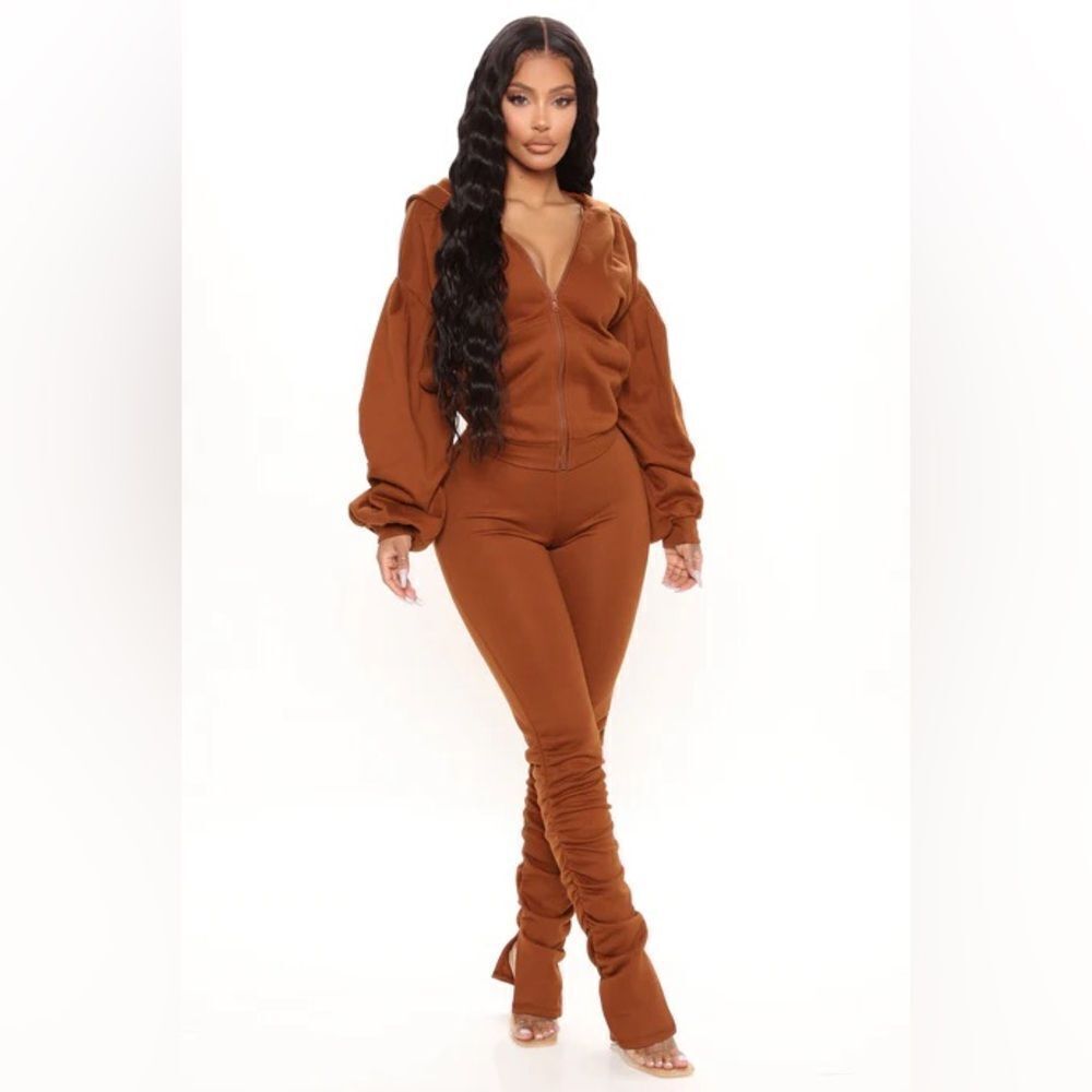 Good For You Ruched Pant Set - Picture 1 of 4